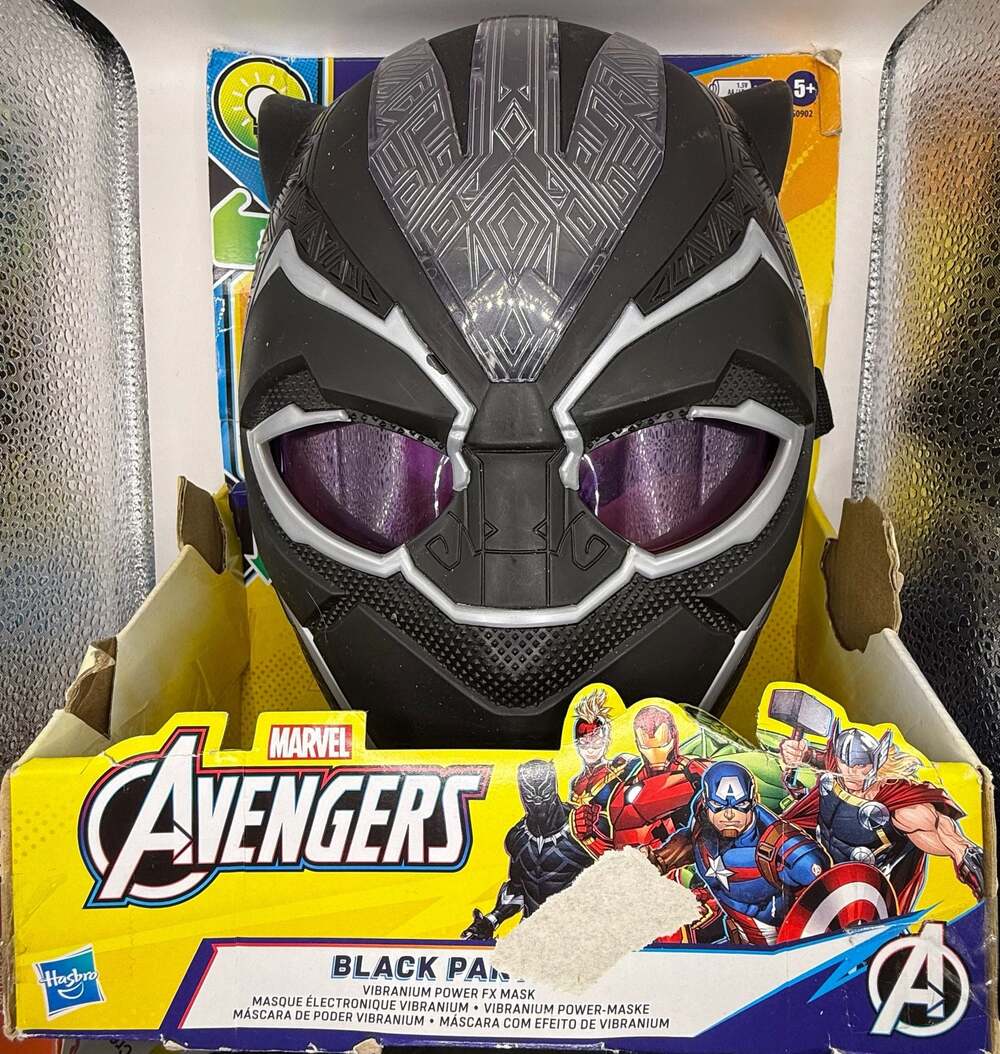 Hasbro Marvel Avengers Black Panther Vibranium Power FX Mask